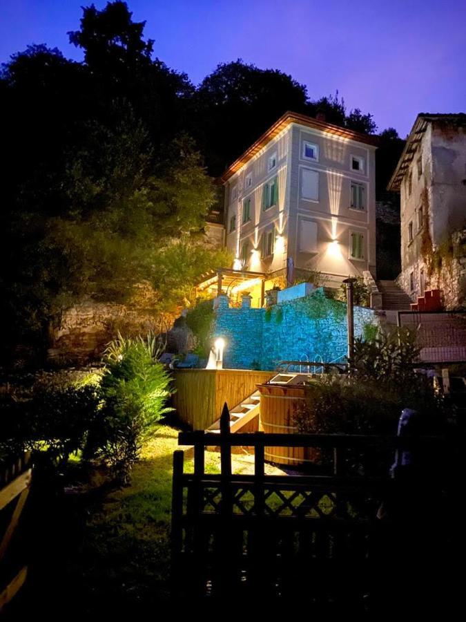 La Casa Sulla Collina Del Castello Villa เบรโน ภายนอก รูปภาพ