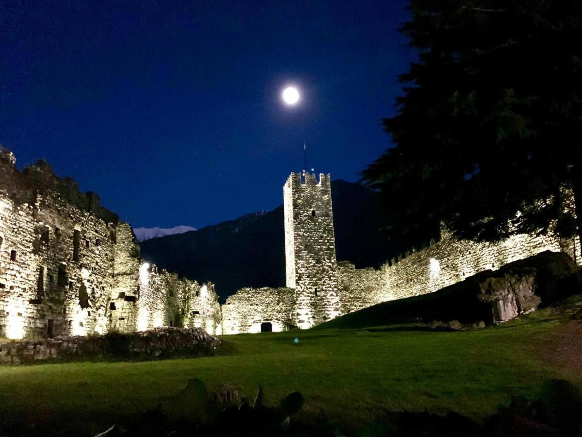 La Casa Sulla Collina Del Castello Villa เบรโน ภายนอก รูปภาพ