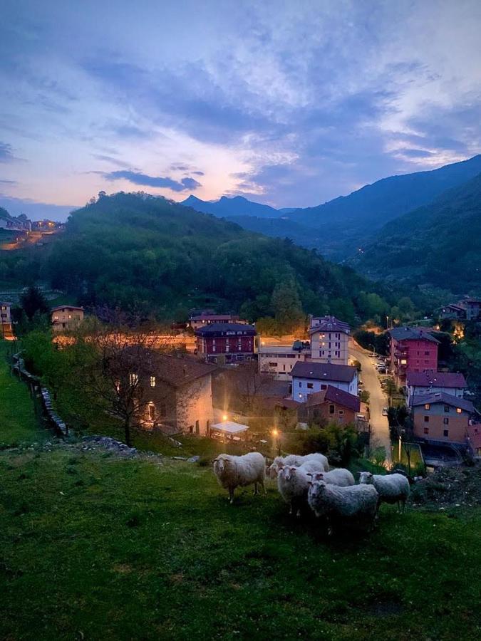 La Casa Sulla Collina Del Castello Villa เบรโน ภายนอก รูปภาพ