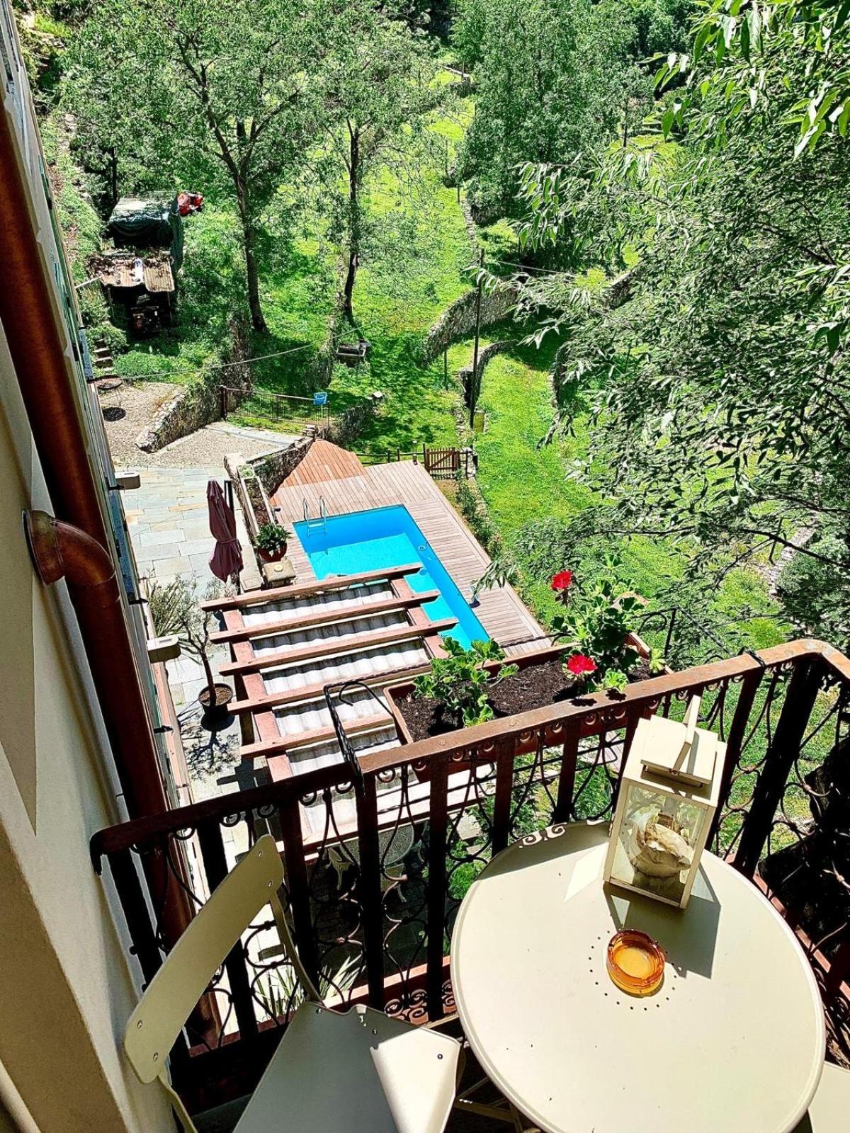 La Casa Sulla Collina Del Castello Villa เบรโน ภายนอก รูปภาพ