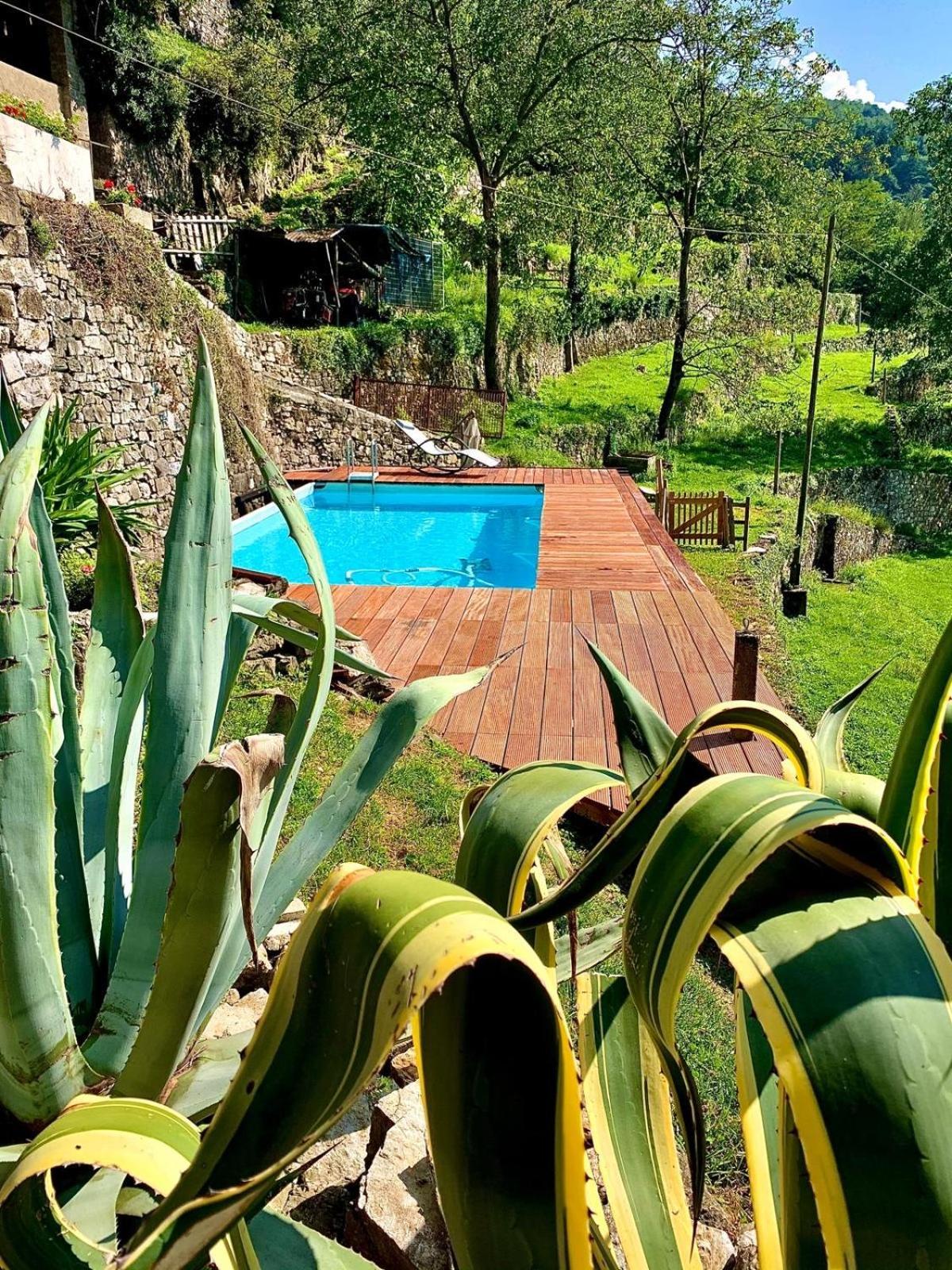 La Casa Sulla Collina Del Castello Villa เบรโน ภายนอก รูปภาพ